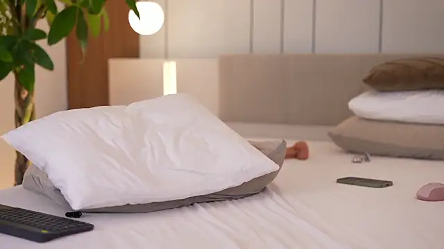 DoviaClaire live sex cam