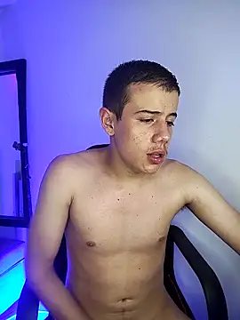 jac0b_x (M twink) - Show bigcock