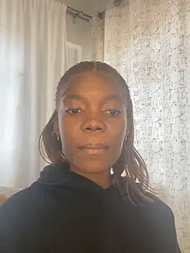 Webcam Model (prettydollyy)  is live.Free join now!