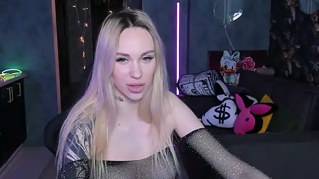 blckmirrorr - Blckmirrorr's free webcam