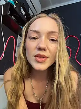 milamoone - MilaMoone's free webcam - UK Sex Cams