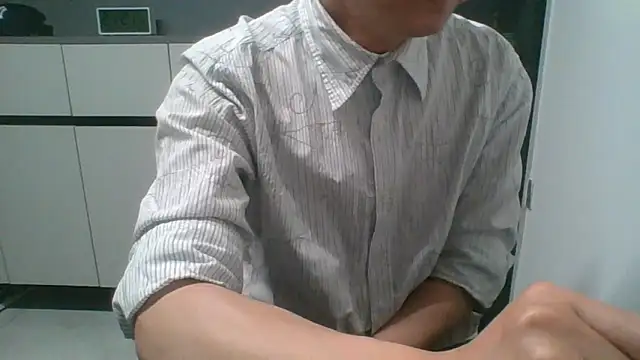 nole_china7 (Ask my age) - talk / fun / cum