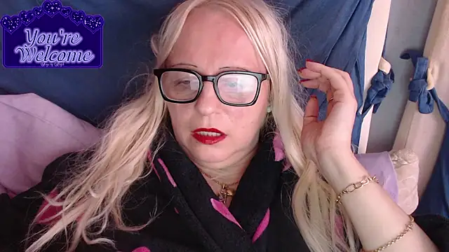 martachatte (F mature) - squirt