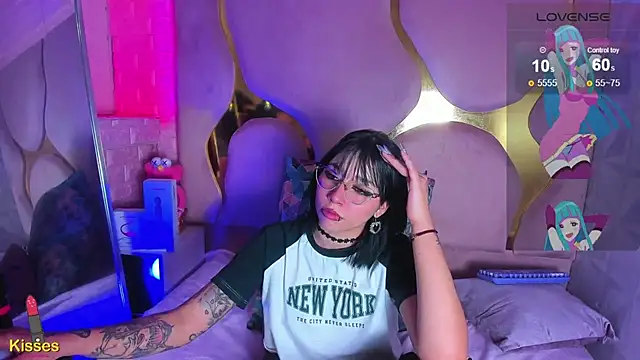 naniisisy - NaniiSisy's free webcam - UK Sex Cams