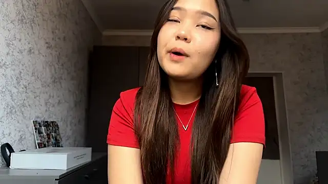 regenalandauer (F teen) - Lower my shorts and show my panties