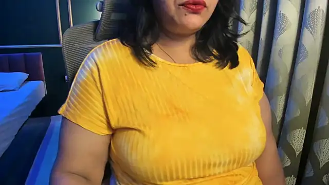 tarivishu11 Live Webcam on Stripchat