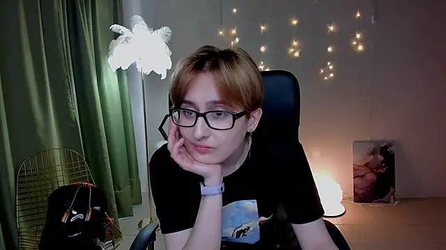 lixeluna (F teen) - for... something XD