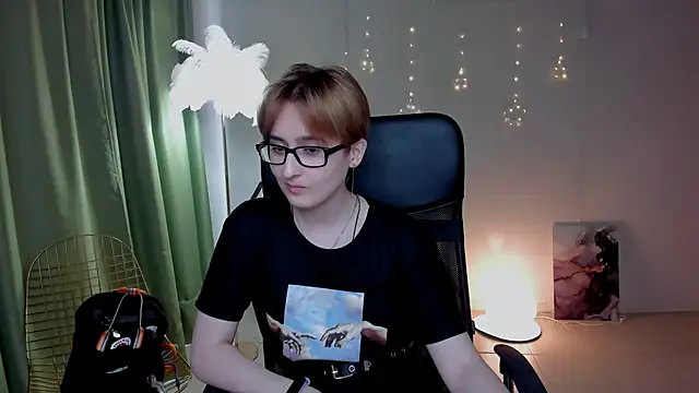 lixeluna - LixeLuna's free webcam - UK Sex Cams