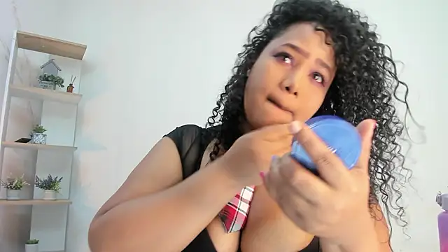 belle_brunette (F milf) - squirt+1 min control domi