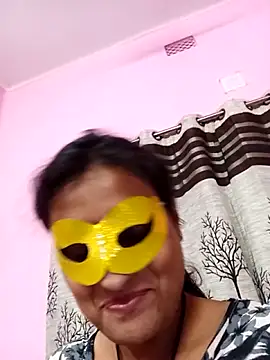 Webcam Model (Gullapi)  is live.Free join now!