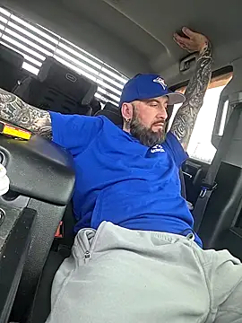 Beardedtattood Live Webcam on Stripchat