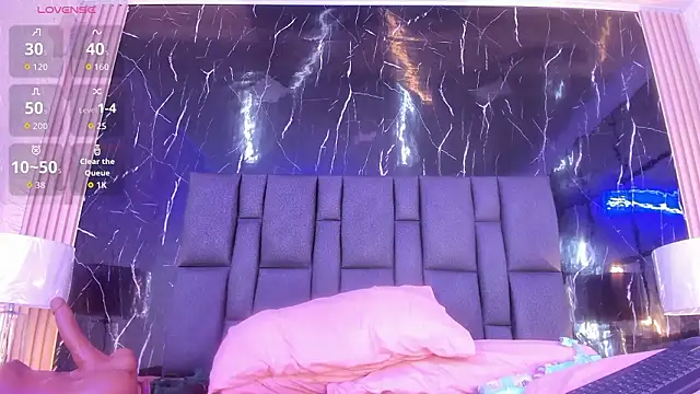 bustyglow (F young) - BustyGlow show us your breast milk🥛💦