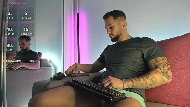 nicholasx1 (M young) - CUM SHOW !!