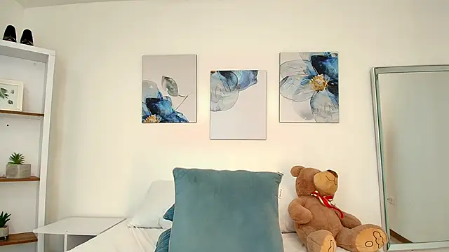 isabella_harley - Isabella_Harley's free webcam - UK Sex Cams