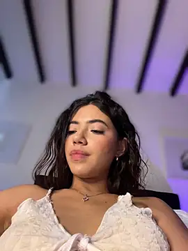 goodgirlgonebadxxx (F teen) - FLASH TITS