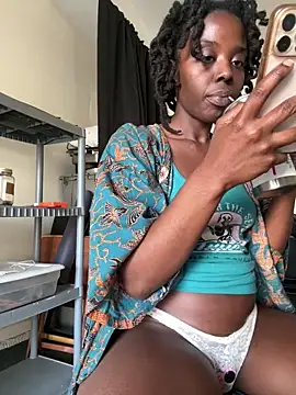 choclatepeaach Live Webcam on Stripchat