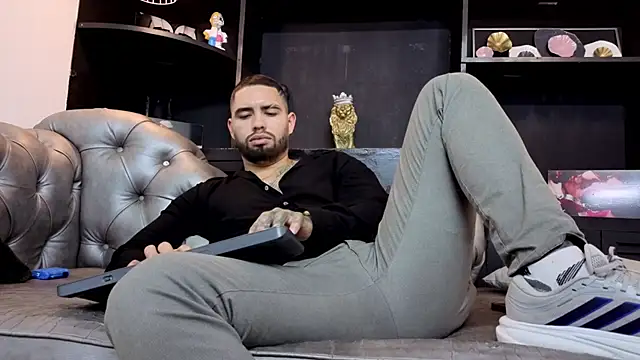 matteosantos live sex cam