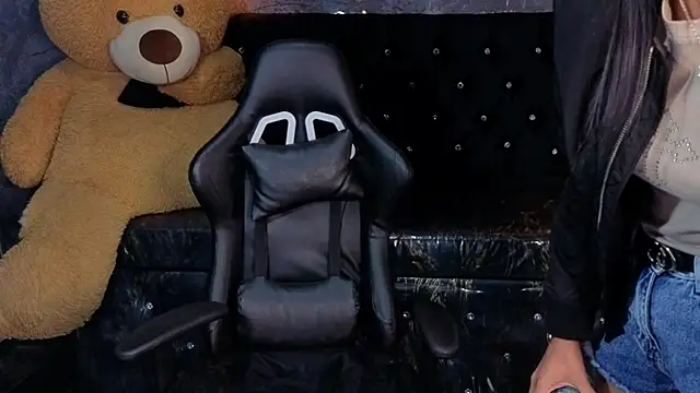 ammy_woold_b - Ammy_woold_b's free webcam - UK Sex Cams