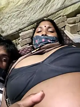 indiandesicouple155 (G young) - Full body romance mukh men pani nikalna