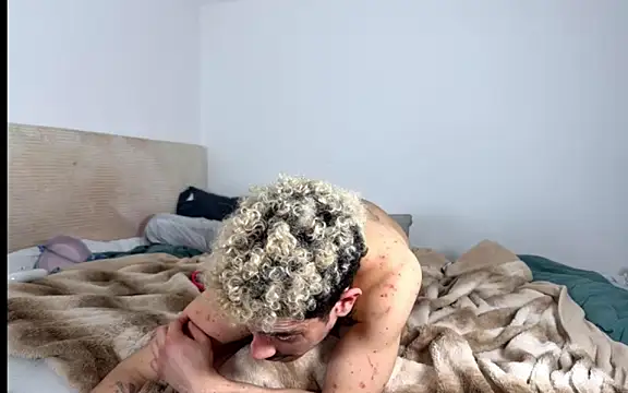 leicamitze25 - Leicamitze25's free webcam - UK Sex Cams