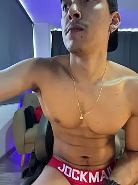 liam_v - Liam_V's free webcam - UK Sex Cams