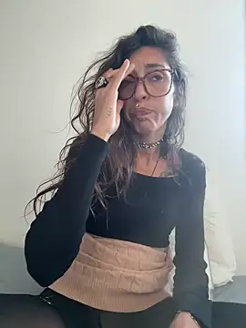 amani_thewolf - Amani_thewolf's free webcam - UK Sex Cams