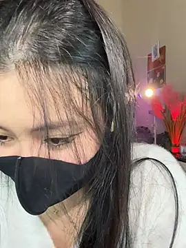 Webcam Model (-LaZy-)  is live.Free join now!