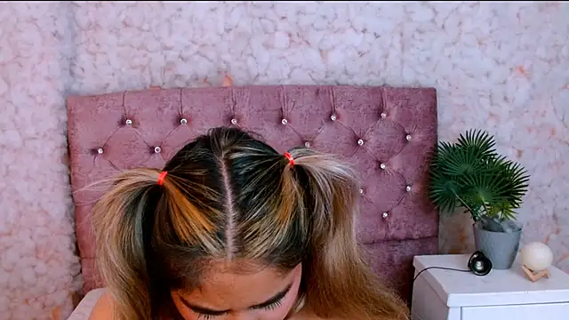 sofiazaf_ - Sofiazaf_'s free webcam - UK Sex Cams