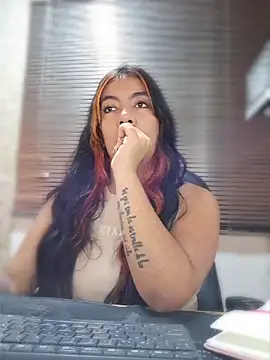 oran_black (F young) - Topless in my office