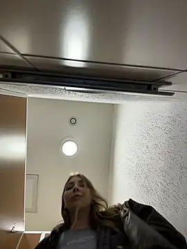 Sunny___Bunny live sex cam