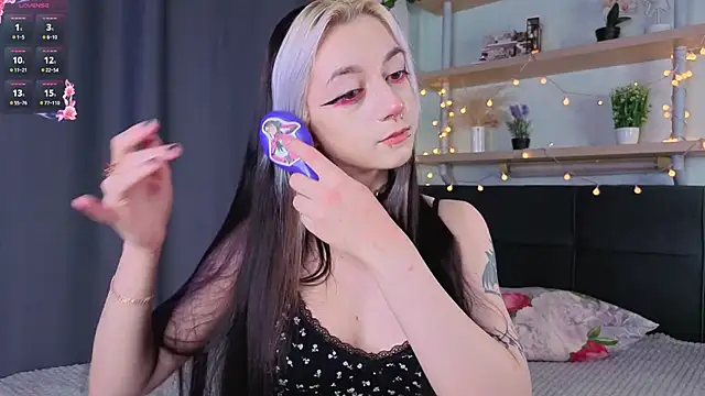 tristaroht - TristaRoht's free webcam - UK Sex Cams