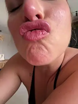 thescorpionfr_ (F young) - Pussy play 🥵