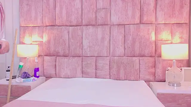 scarlettfoox (F teen) - fuck my pussy and rub my ass 😈