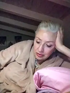 divinaerotica - Divinaerotica's free webcam - UK Sex Cams