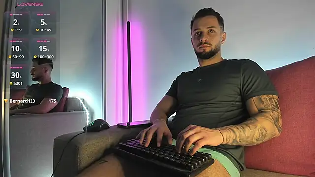 nicholasx1 (M young) - CUM SHOW !!