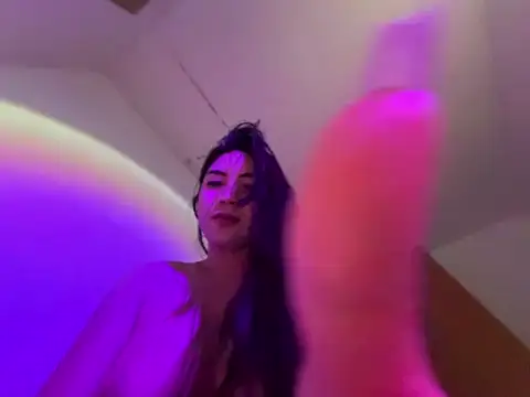 sacred_gracexx - Sacred_gracexx's free webcam - UK Sex Cams