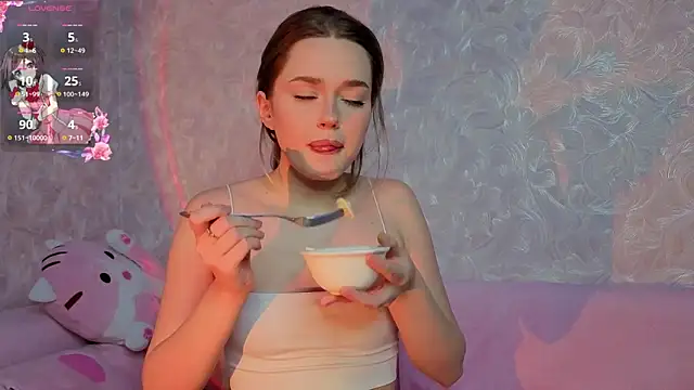 omidodomi - Omidodomi's free webcam - UK Sex Cams