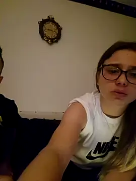 raducori - Raducori's free webcam - UK Sex Cams