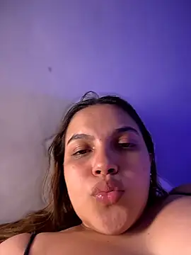 colibri_xxx (F young) - MAKE ME WET IN SECRET FAMYLY