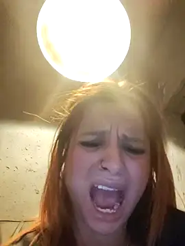 cataleya_16 (F young) - Oil show on my tits