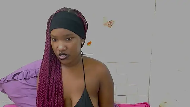 eroticsexyprada - EroticSexyPrada's free webcam - UK Sex Cams