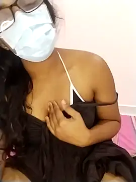 Webcam Model (sexybolegirl)  is live.Free join now!