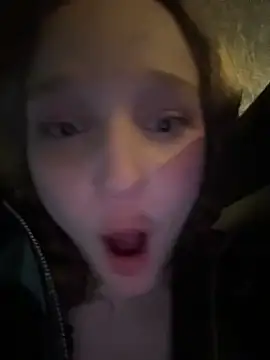 outside_rosy live sex cam