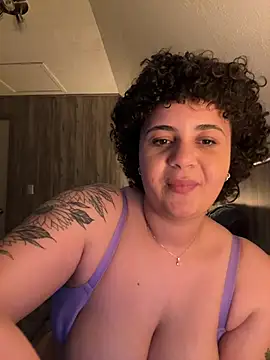 babychanntal - BabyChanntal's free webcam - UK Sex Cams