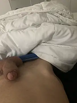 lamaterialista - LaMaterialista's free webcam - UK Sex Cams