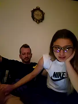 raducori (Ask my age) - Sex