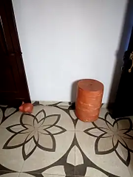 Simone_Miller Live Webcam on Stripchat