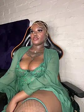 QUEEN_NOBUHLE_FEMDOM_777