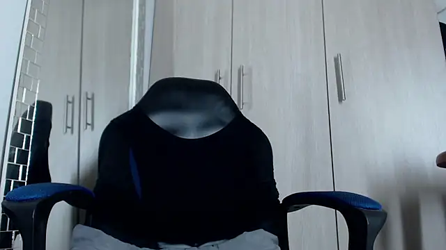 nash_fit18 - Nash_fit18's free webcam - UK Sex Cams