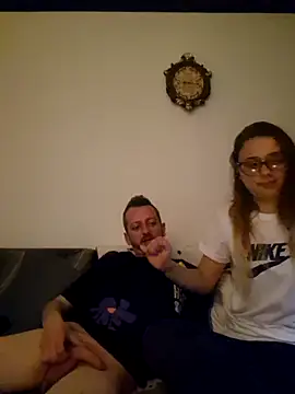 raducori (Ask my age) - Sex